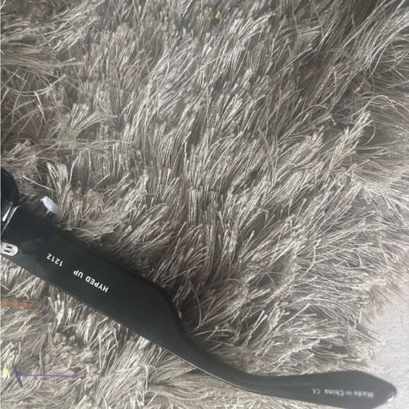 Quay sunglasses oversized glasses cat eye frames hyped up accessory box eye wear main image 8